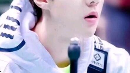 吴世勋私生饭爆料视频,揭秘明星隐私与粉丝狂热